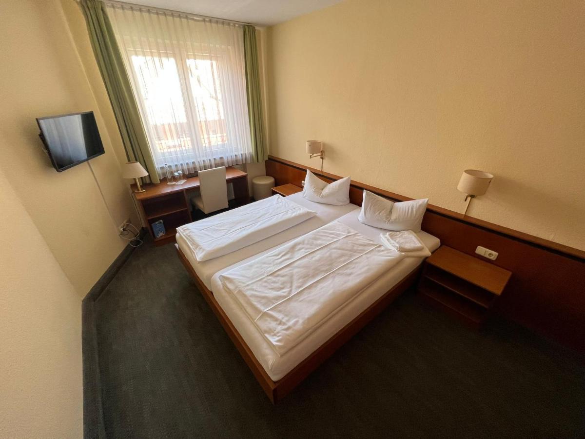 Hotel-Gasthof Postbraeu Dingolfing Exteriér fotografie